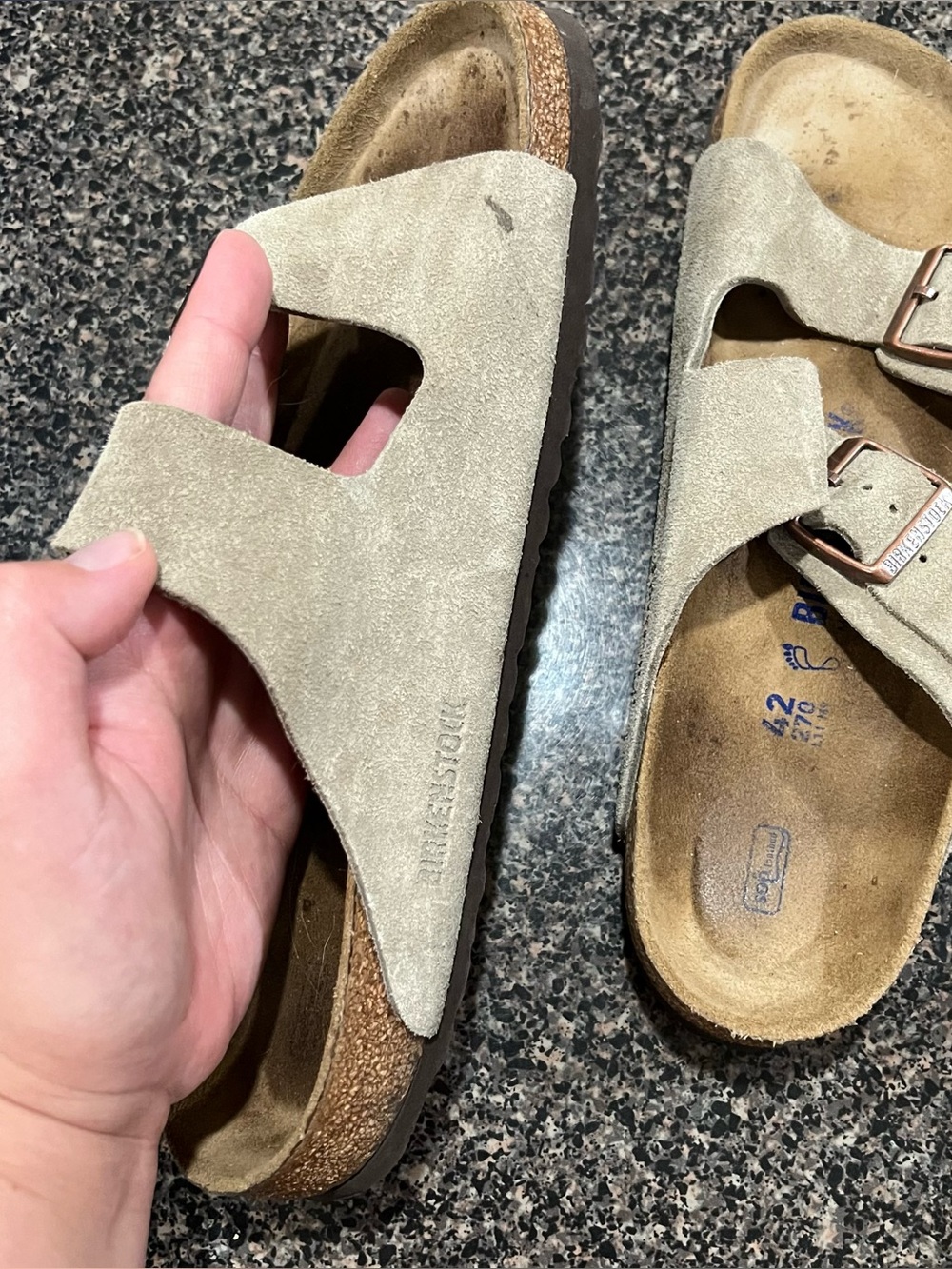 Birkenstock Arizona slide sandals in the color taupe - 42 men's 9 women's 10 - Picture 3 of 11